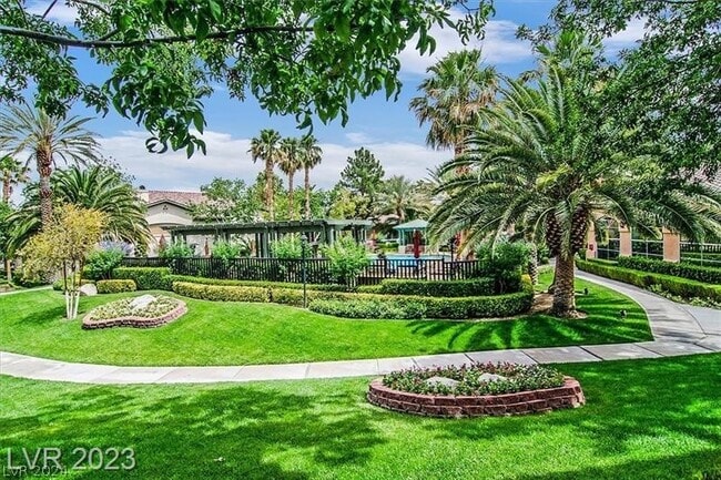 Foto del edificio - 8729 Red Brook Dr