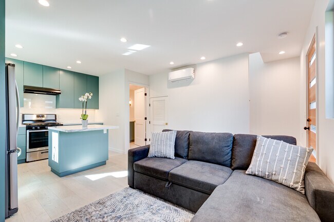Foto del edificio - 3480 Grand View Blvd
