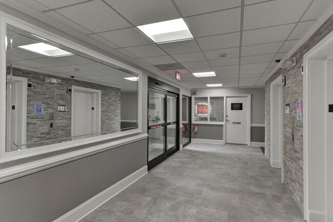 Building Photo - 1100 Wheat St