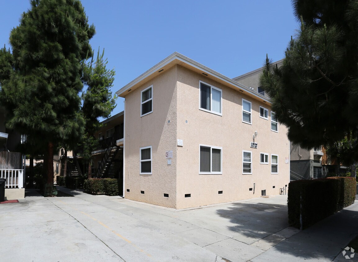 Foto del edificio - 11927 Culver Blvd