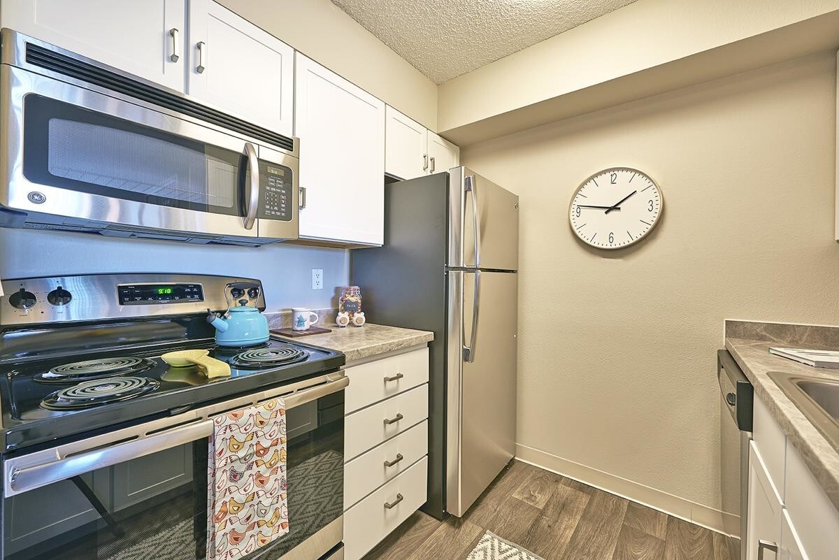 Sloan's Lake Apartments Apartments Lakewood, CO