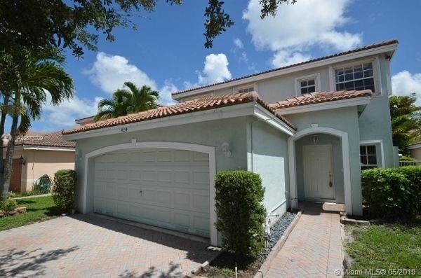 Foto principal - 4054 Crescent Creek Dr