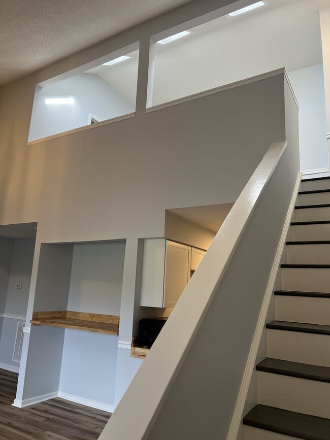Foto del edificio - 17 Foxfire Blvd