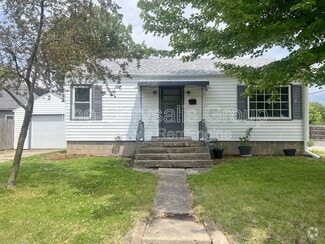 Building Photo - 938 Creve Coeur St