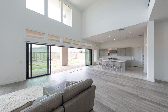 Building Photo - 10743 Patina Hills Ct