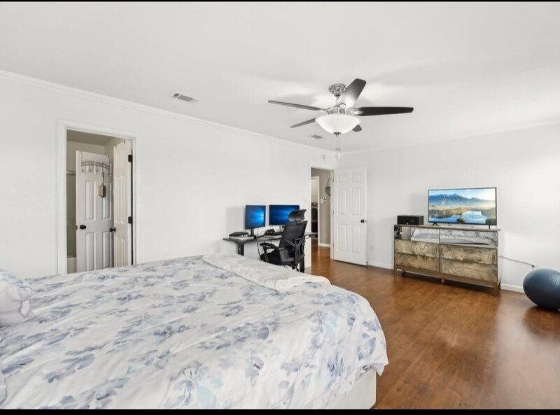 Building Photo - 6813 Savanna Canyon Dr