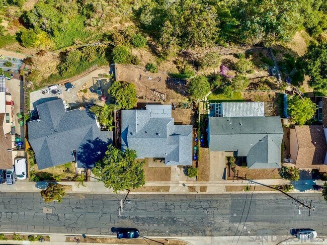 Building Photo - 5501 Lodi St