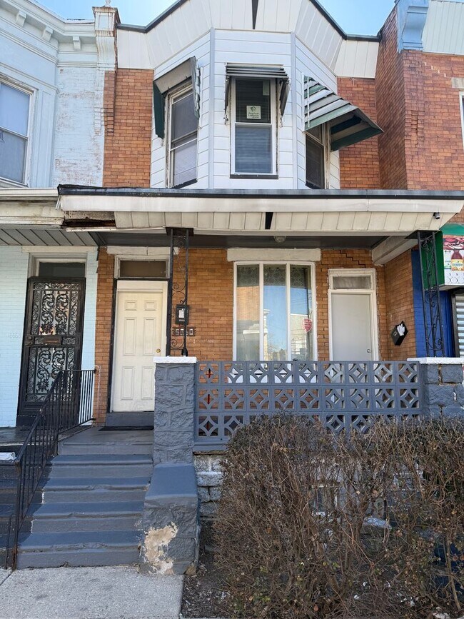 Building Photo - 5560 Chancellor St