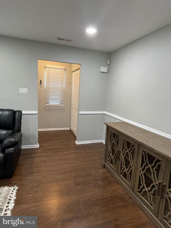 Foto del edificio - 992 Beechwood Pl