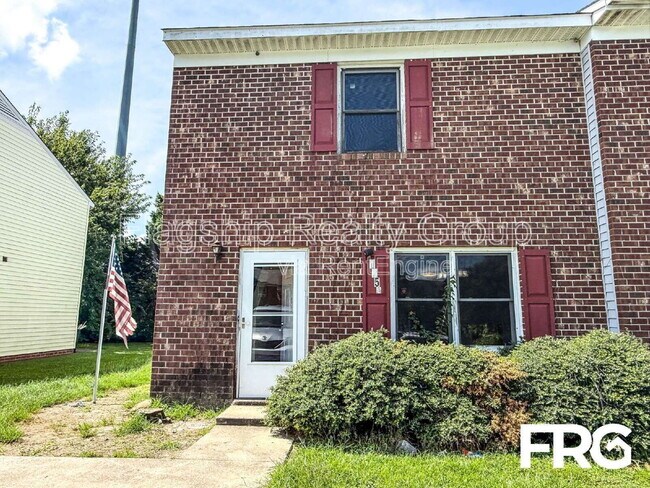 Foto del edificio - 105 Chesterfield Ct