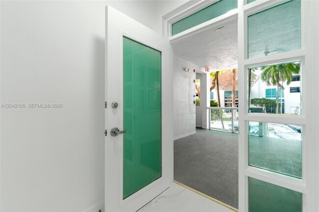 Building Photo - 7914 Harbor Island Dr
