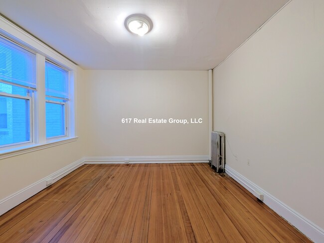 Building Photo - 520 Cambridge St