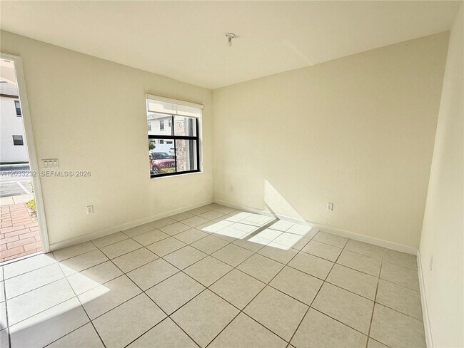 Foto del edificio - 11119 W 34th Wy.