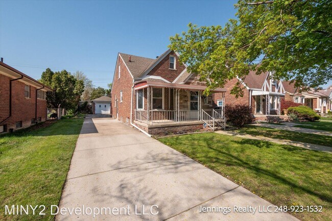 Foto del edificio - 3 br, 1 bath House - 1580 Michigan Blvd
