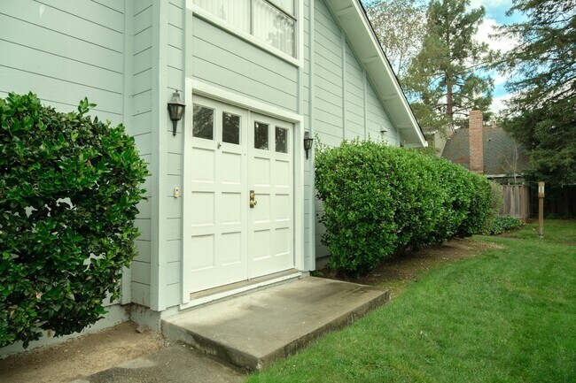 Foto del edificio - 120 Amber Oak Ct