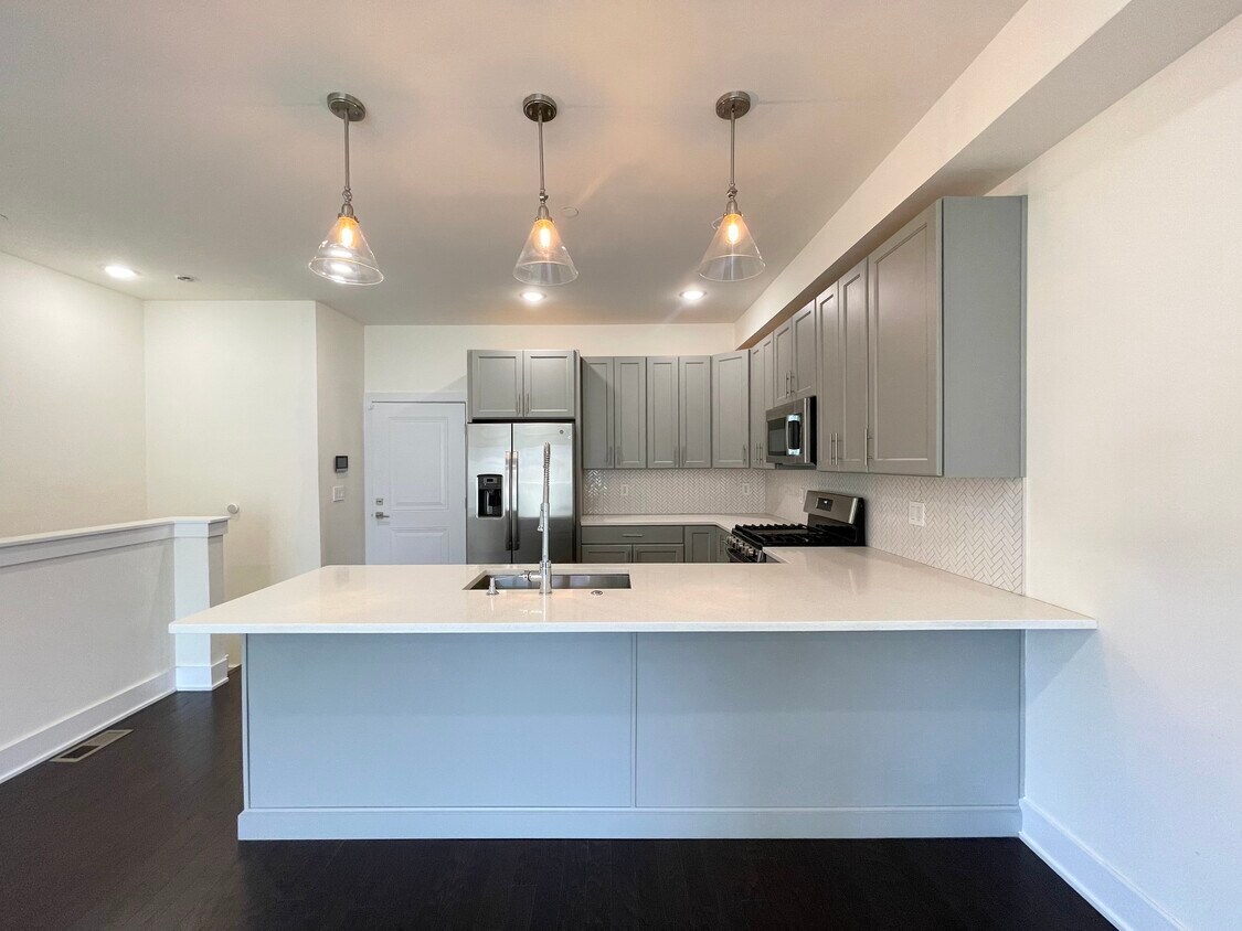 516 W Montgomery Ave Unit 1, Philadelphia, PA 19122 Condo for Rent in