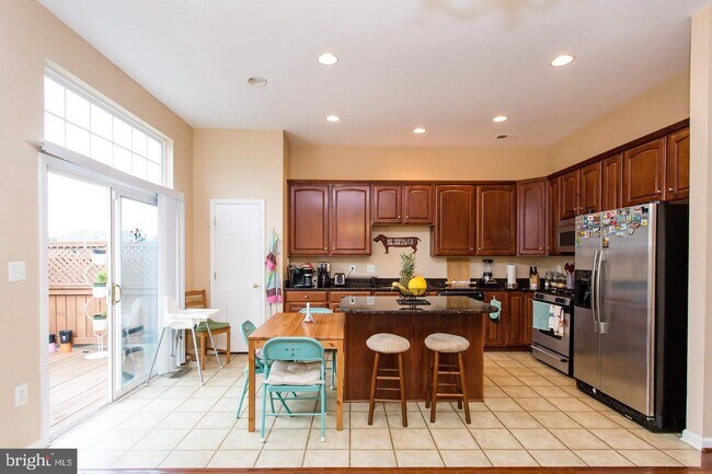 Building Photo - 1855 Idlewild Blvd