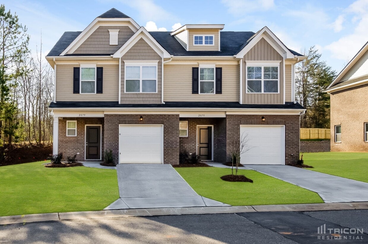 2079 Aragon Ln Gastonia NC Townhome Rentals in Gastonia NC