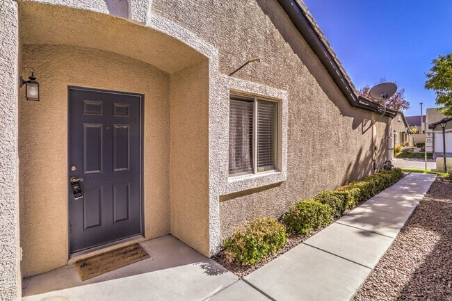 Building Photo - fully furnished in the  heart  of Summerlin