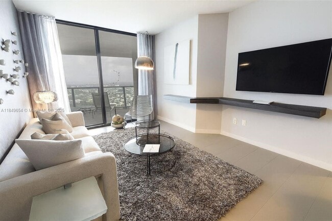 Building Photo - 1600 NE 1st Ave