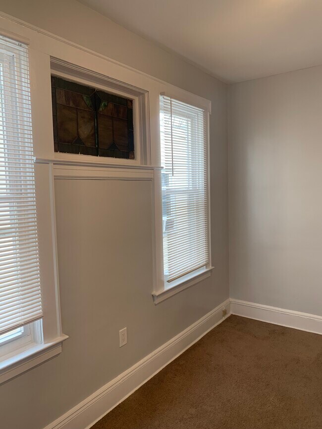 Foto del edificio - 12 Fairchild Pl