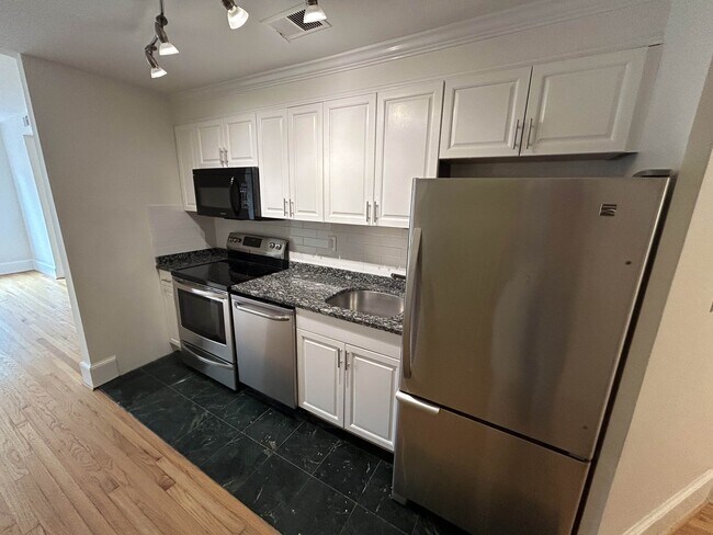 Foto del edificio - 1439 Girard St NW