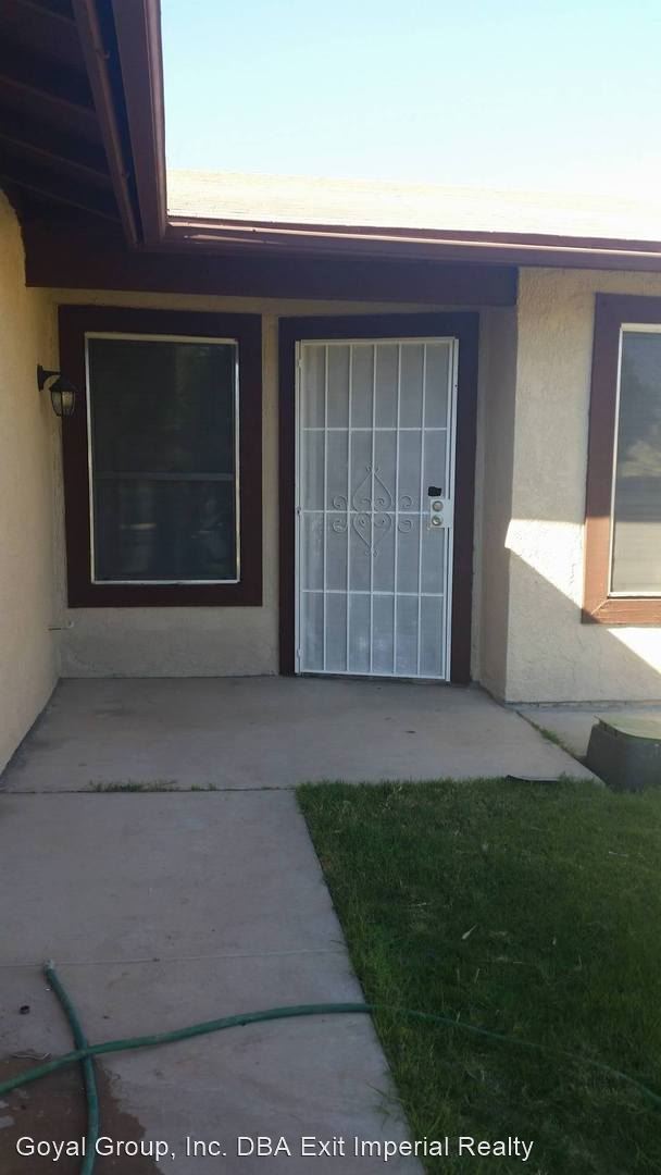 Foto del edificio - 4 br, 2 bath House - 2410 Heil Ave.