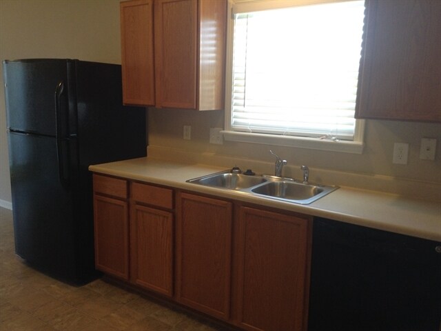 Foto del edificio - 10261 Sunvista Ct