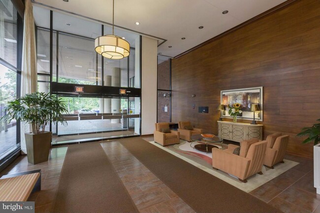 Lobby - 2555 Pennsylvania Ave NW