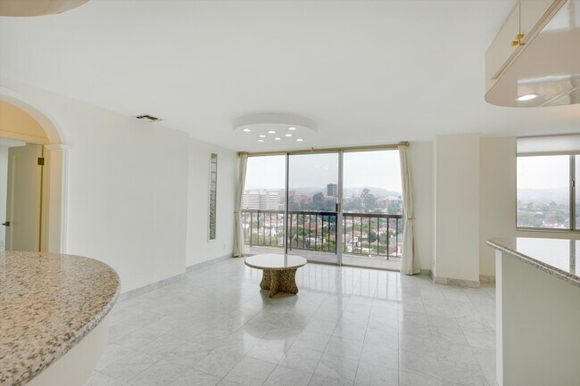 Foto del edificio - 10747 Wilshire Blvd