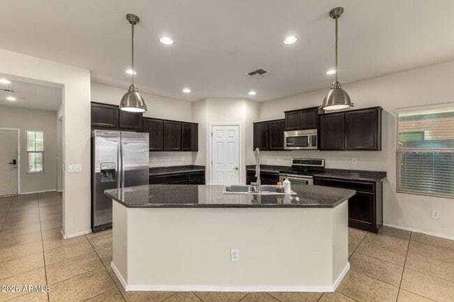 Building Photo - 5809 W Euclid Ave