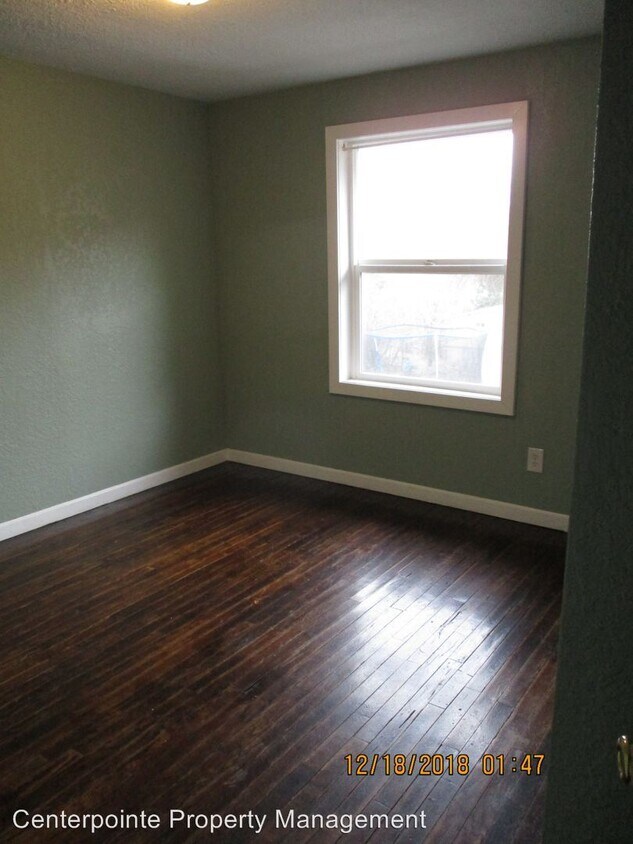 1932 SE Eddy St, Roseburg, OR 97470 Apartment for Rent in Roseburg