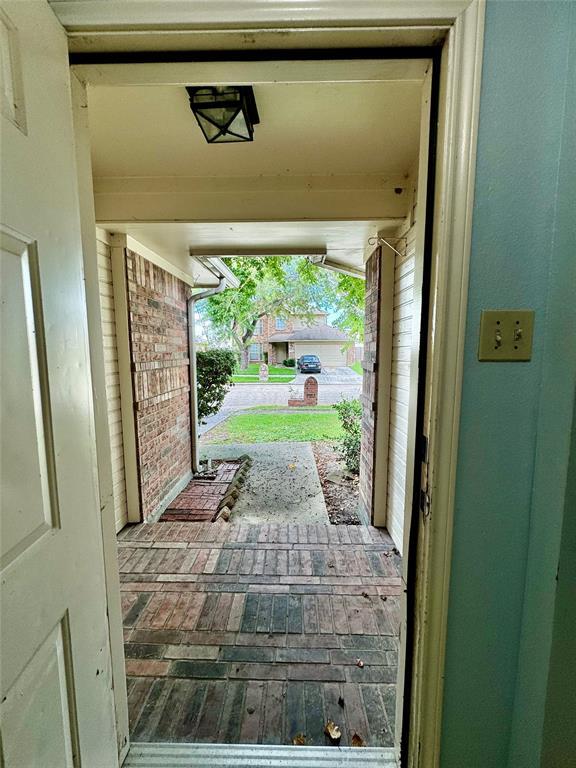 Building Photo - 4830 Woodford St