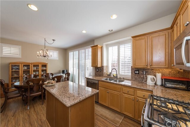 Foto del edificio - 24646 Maple Ln