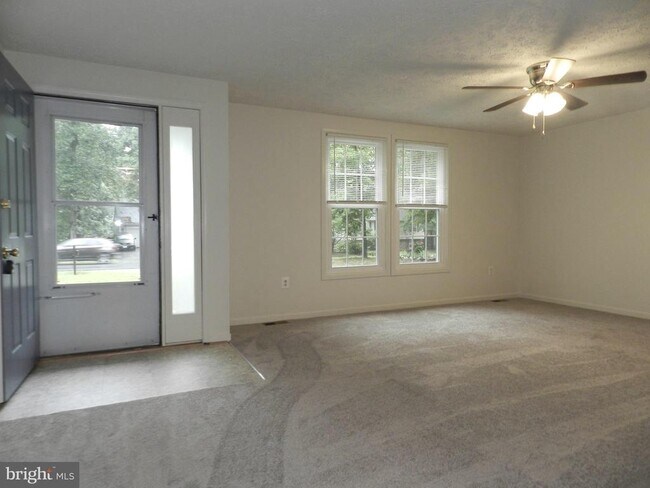 Foto del edificio - 10605 Holleybrooke Dr