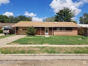 Building Photo - 5420 43rd St