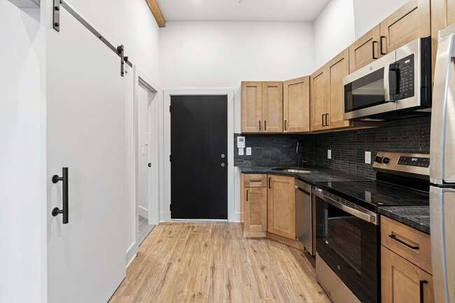 Building Photo - Trent Manayunk