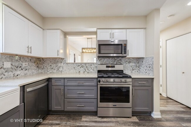 Building Photo - 519 Jennifer Cir