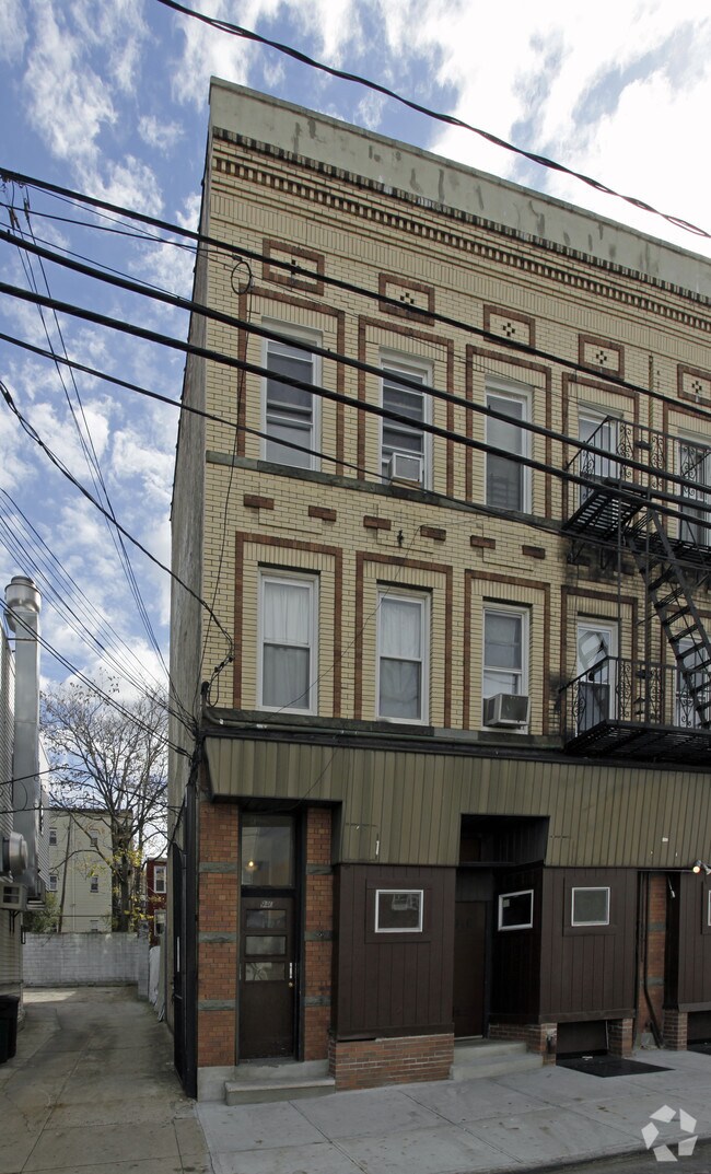 940 W Side Ave, Jersey City, NJ 07306 Apartments Jersey City, NJ