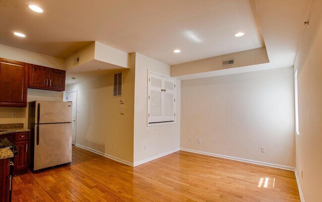 Foto del edificio - 1518 W Diamond St