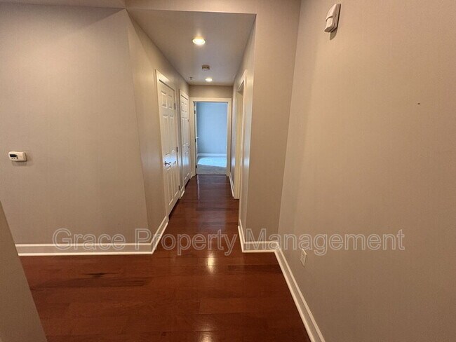 Foto del edificio - 1630 N Clarkson St