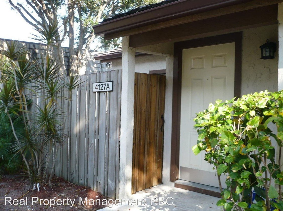 Primary Photo - 2 br, 2 bath House - 4127 Palm Bay Cir A