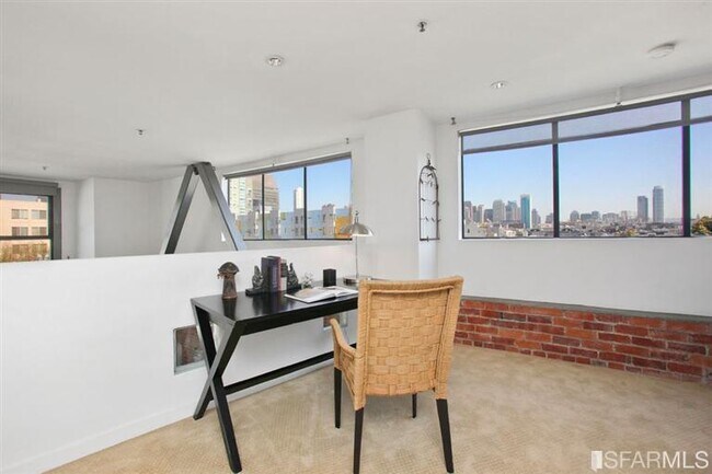 Foto del edificio - 1233 Howard St