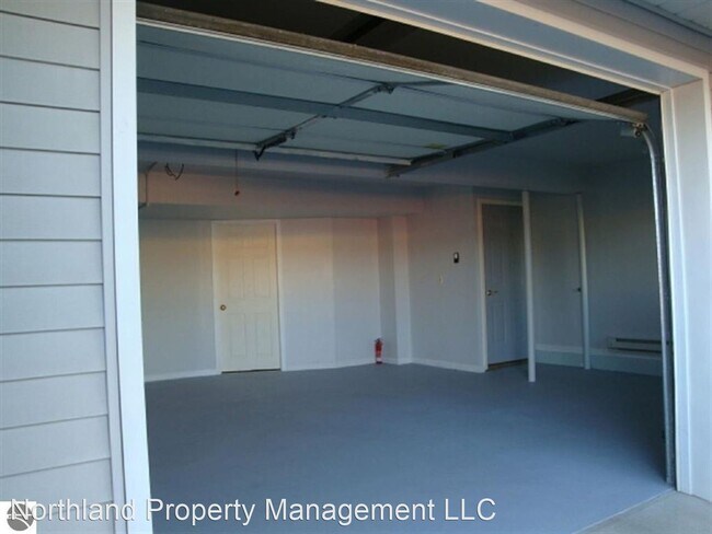 2 Br 2 Bath House 508 Barlow Street House For Rent In Traverse City Mi Apartments Com