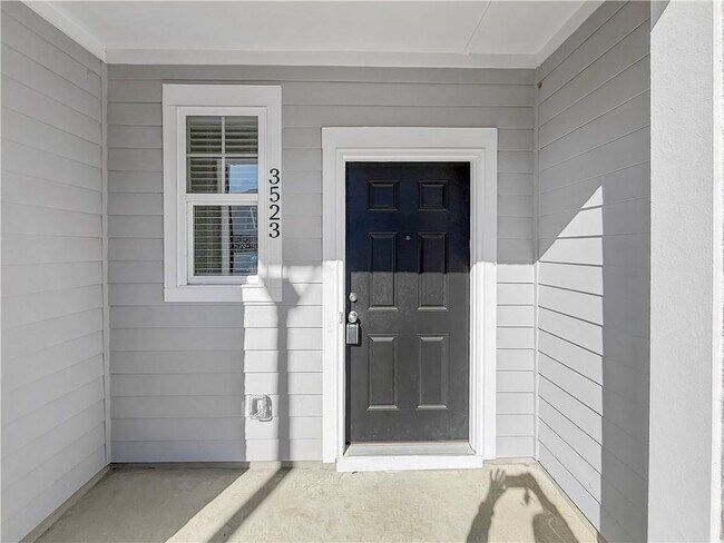 Building Photo - 3523 Condor Ct