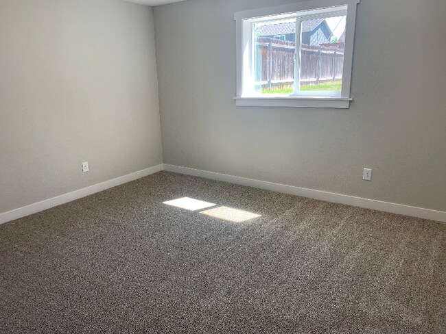 Foto del edificio - 4590 Jennifer St