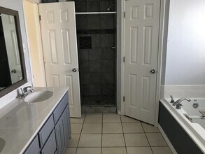 Building Photo - 1417 Tulane Dr