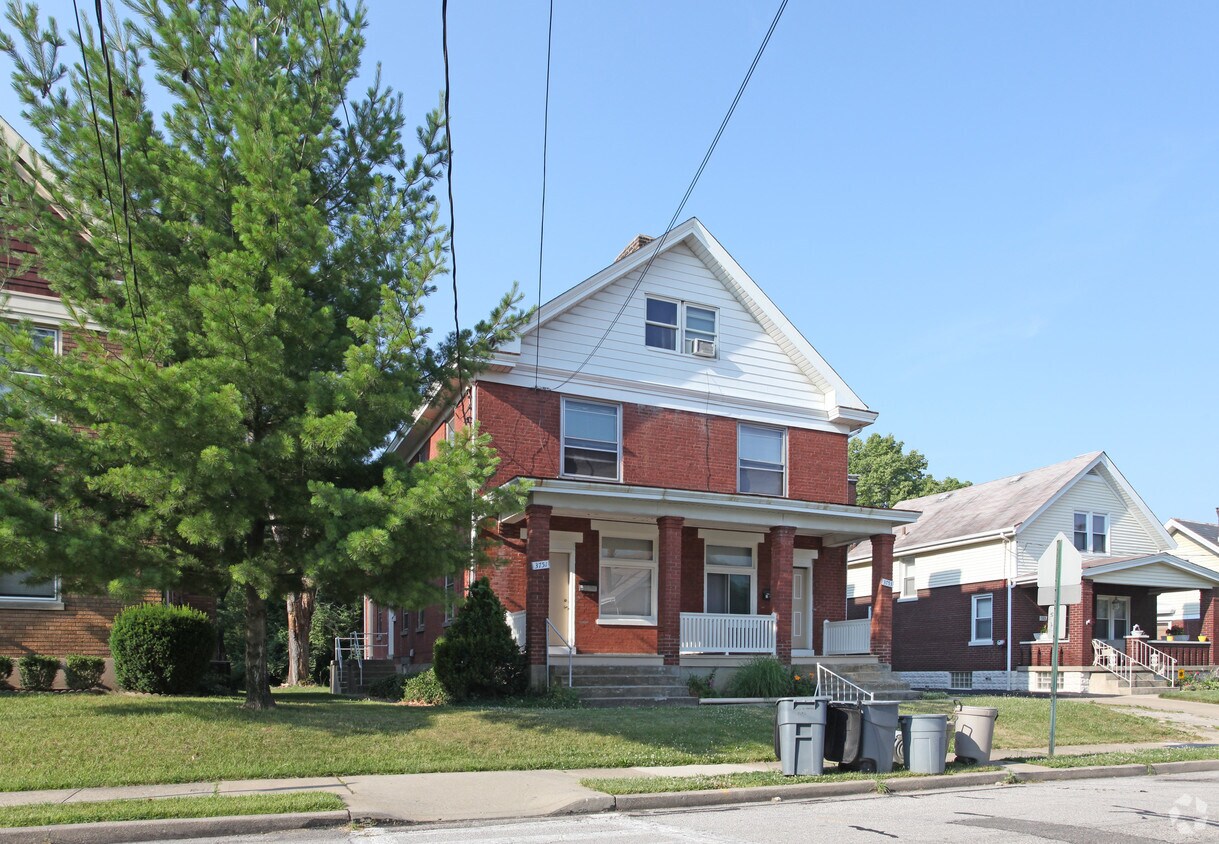 Building Photo - 3751-3753 Saint Martins Pl