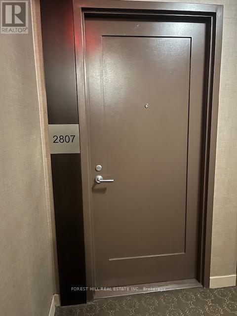 Photo du bâtiment - 320 Tweedsmuir Ave