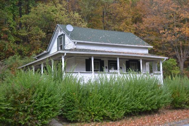 Building Photo - 2125 S Breezewood Rd